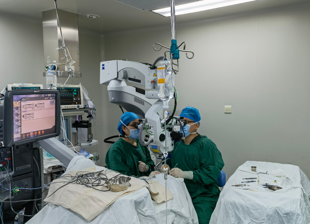 視網膜脫離手術